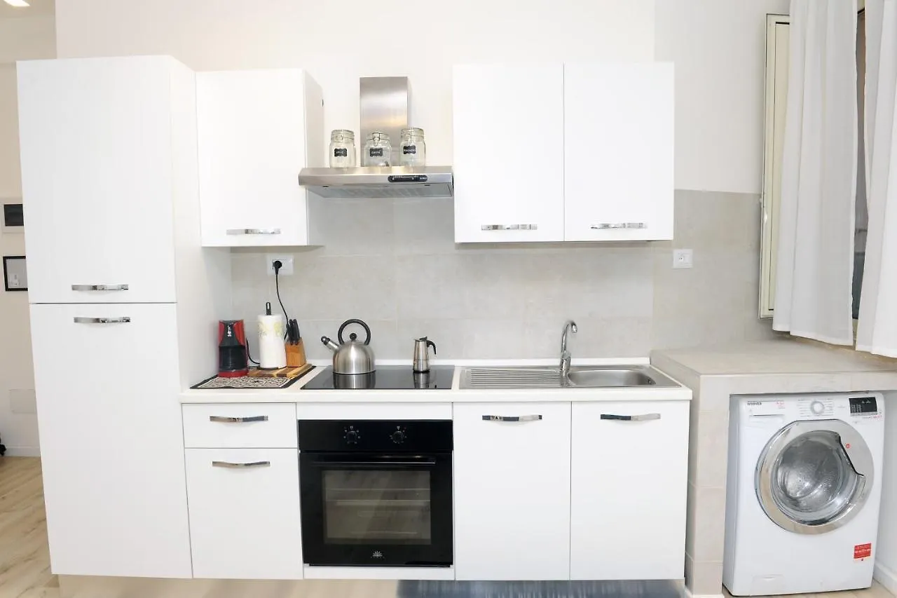 Casa Vacanza EsseUno Rome 0*,